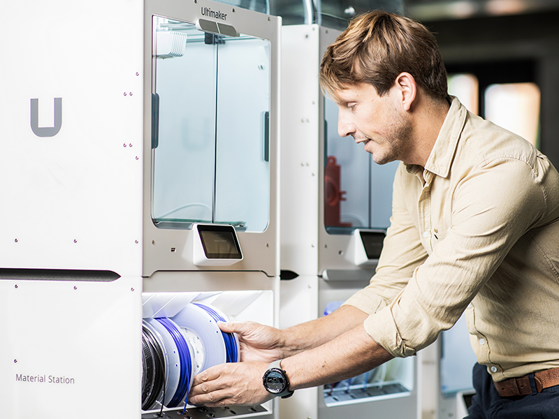 Ultimaker S5 Material Station in Office