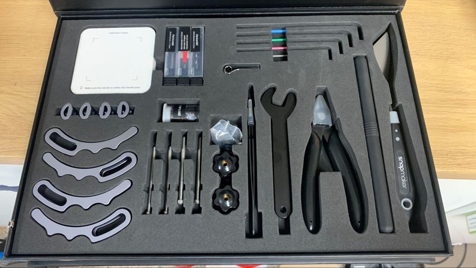 Snapmaker Artisan 工具盒內(nèi)的工具