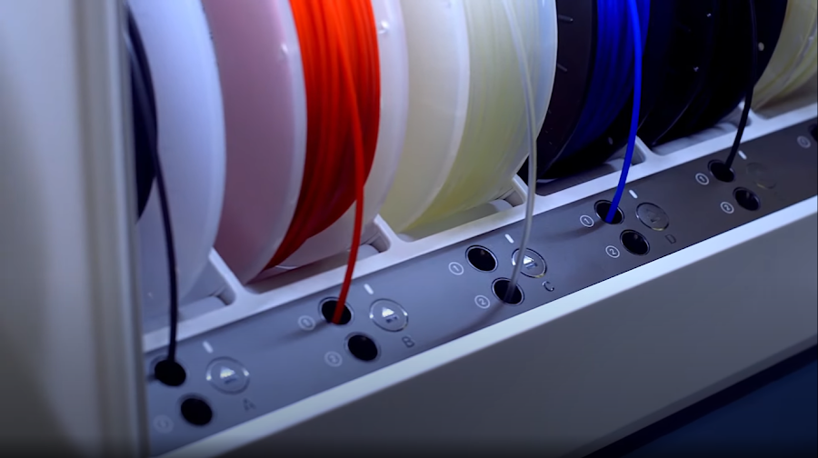 Ultimaker 智能進(jìn)料站