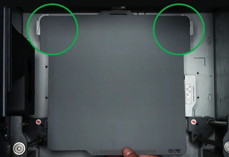 Bambu 雙面紋理PEI 列印平臺(tái) - 安裝步驟1